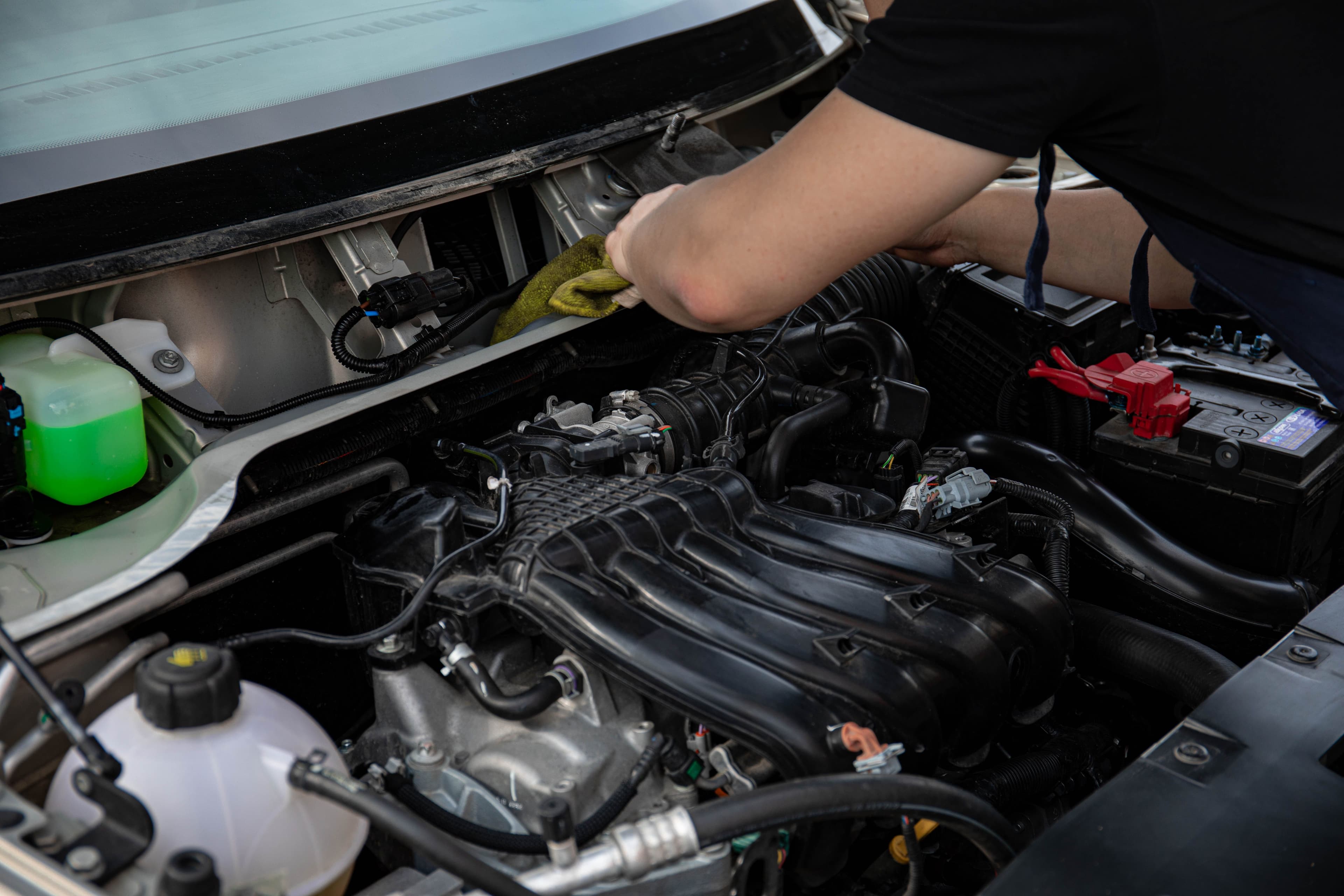 Honda & Nissan HomeCare Maintenance Package – Aisin/Denso Oil