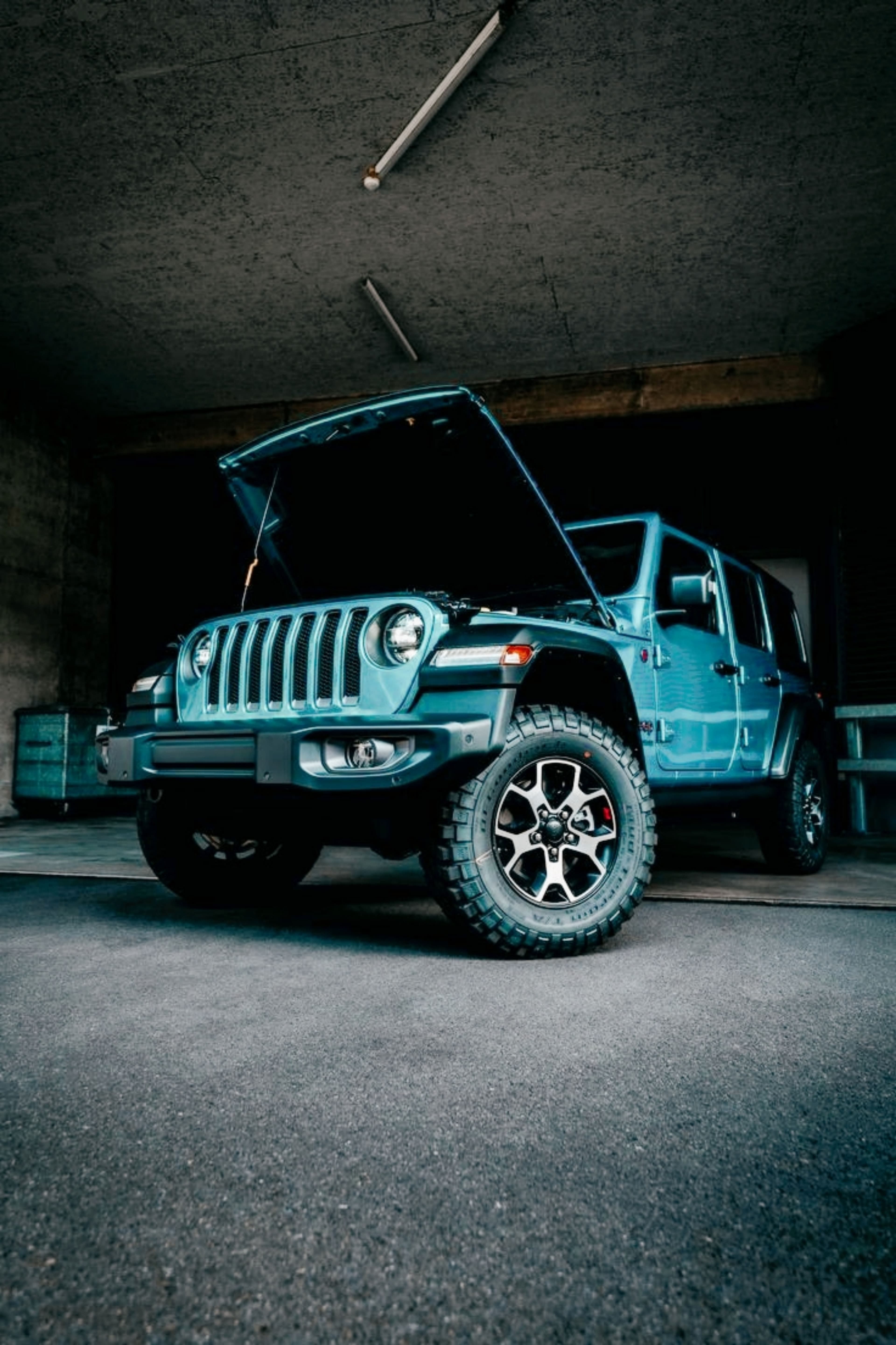 Throttle Body Servicing – Jeep & Luxury Vehicles