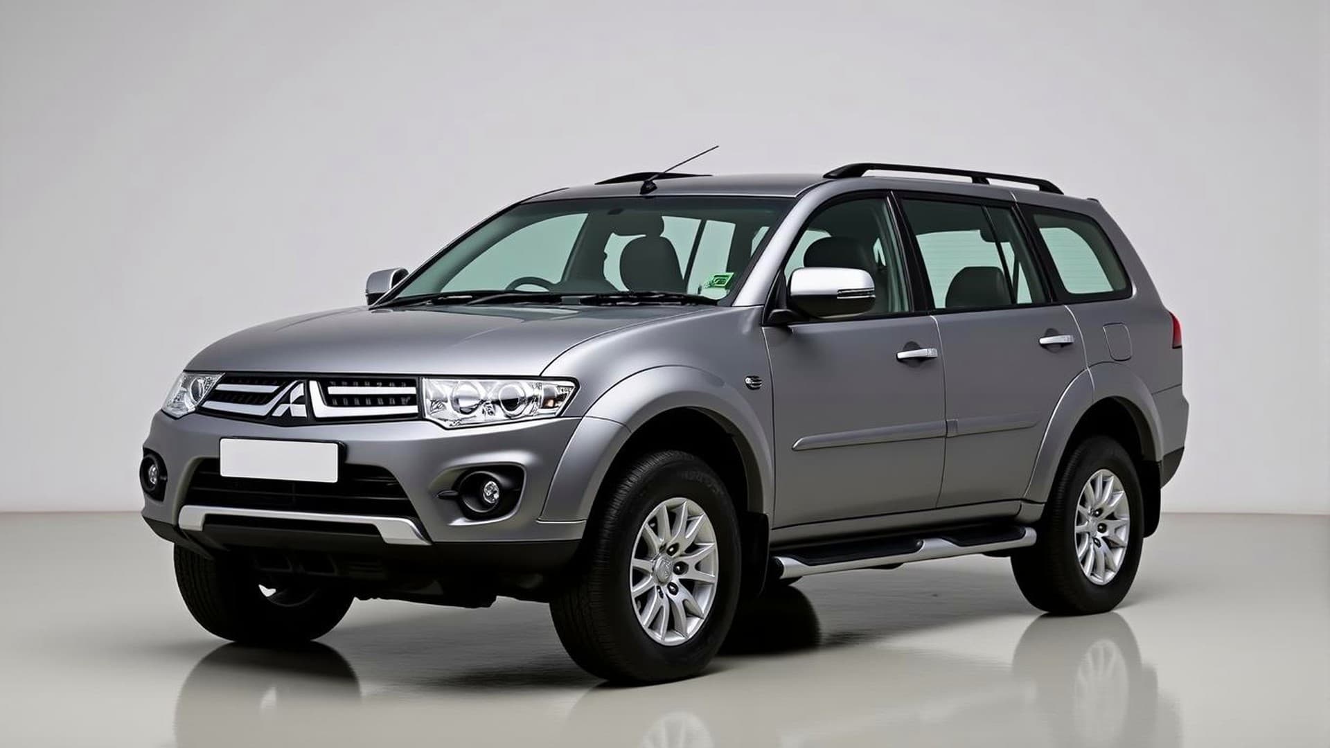 Mitsubishi Pajero Sport 2