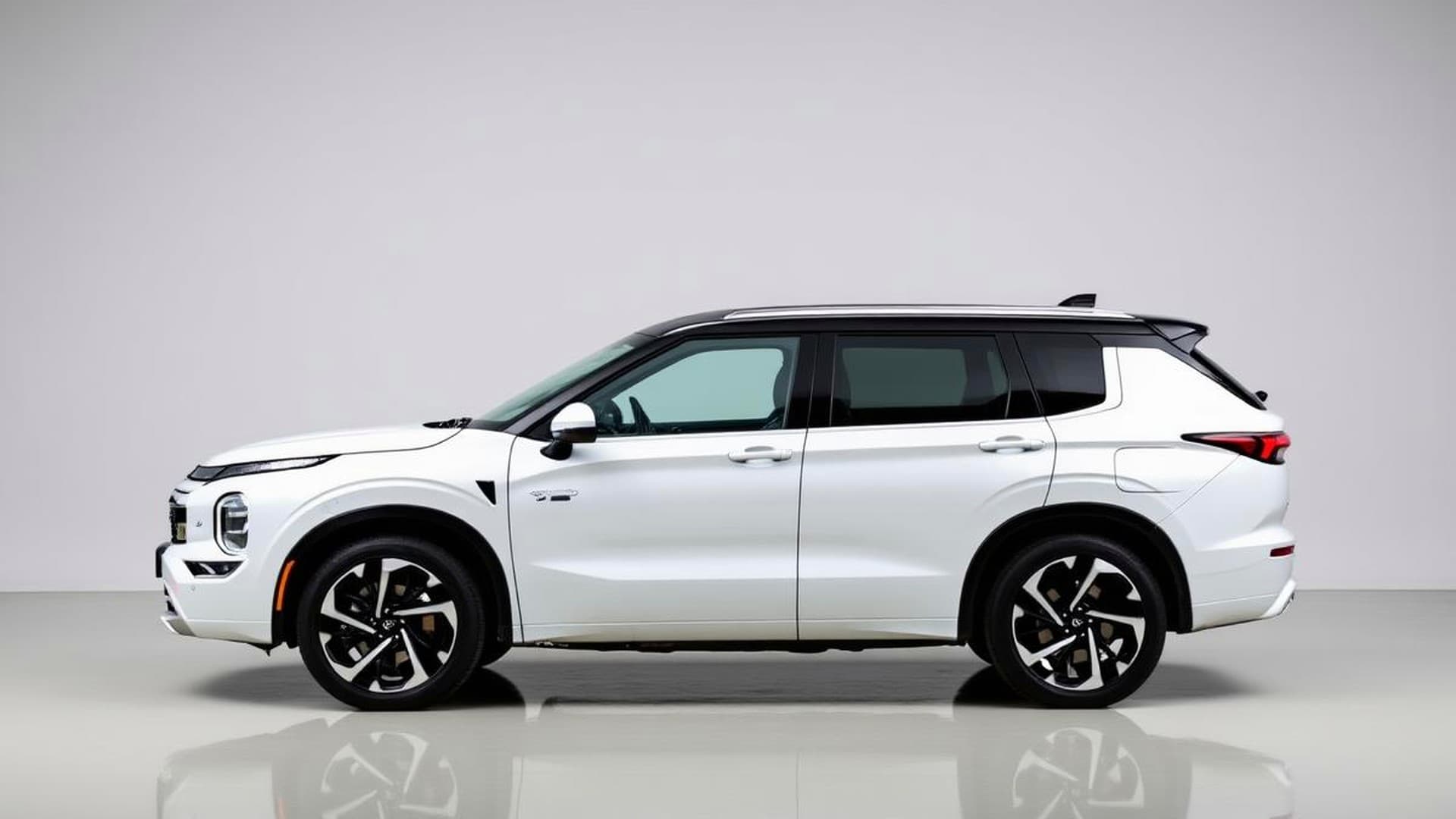 MitsubishiOutlander PHEV — GS / GSR 3