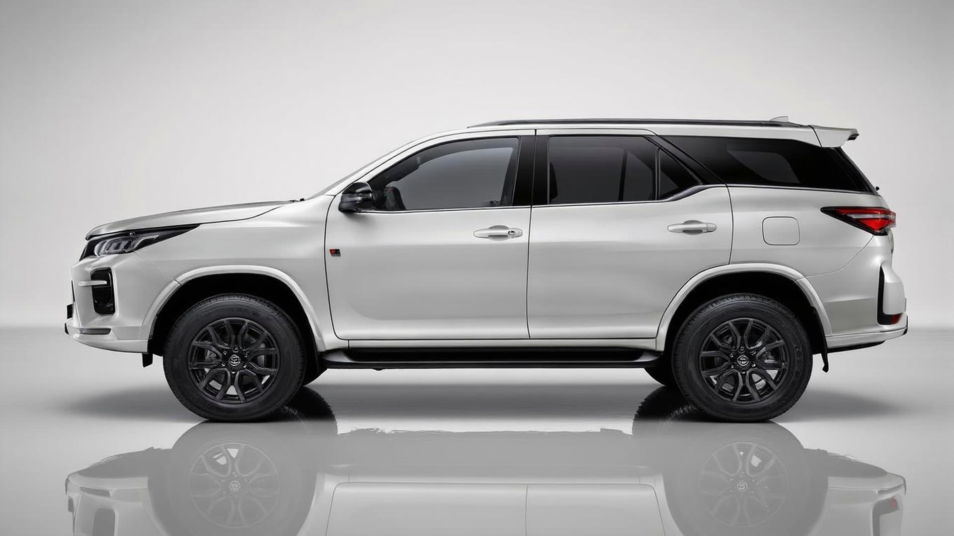 Toyota Fortuner 3