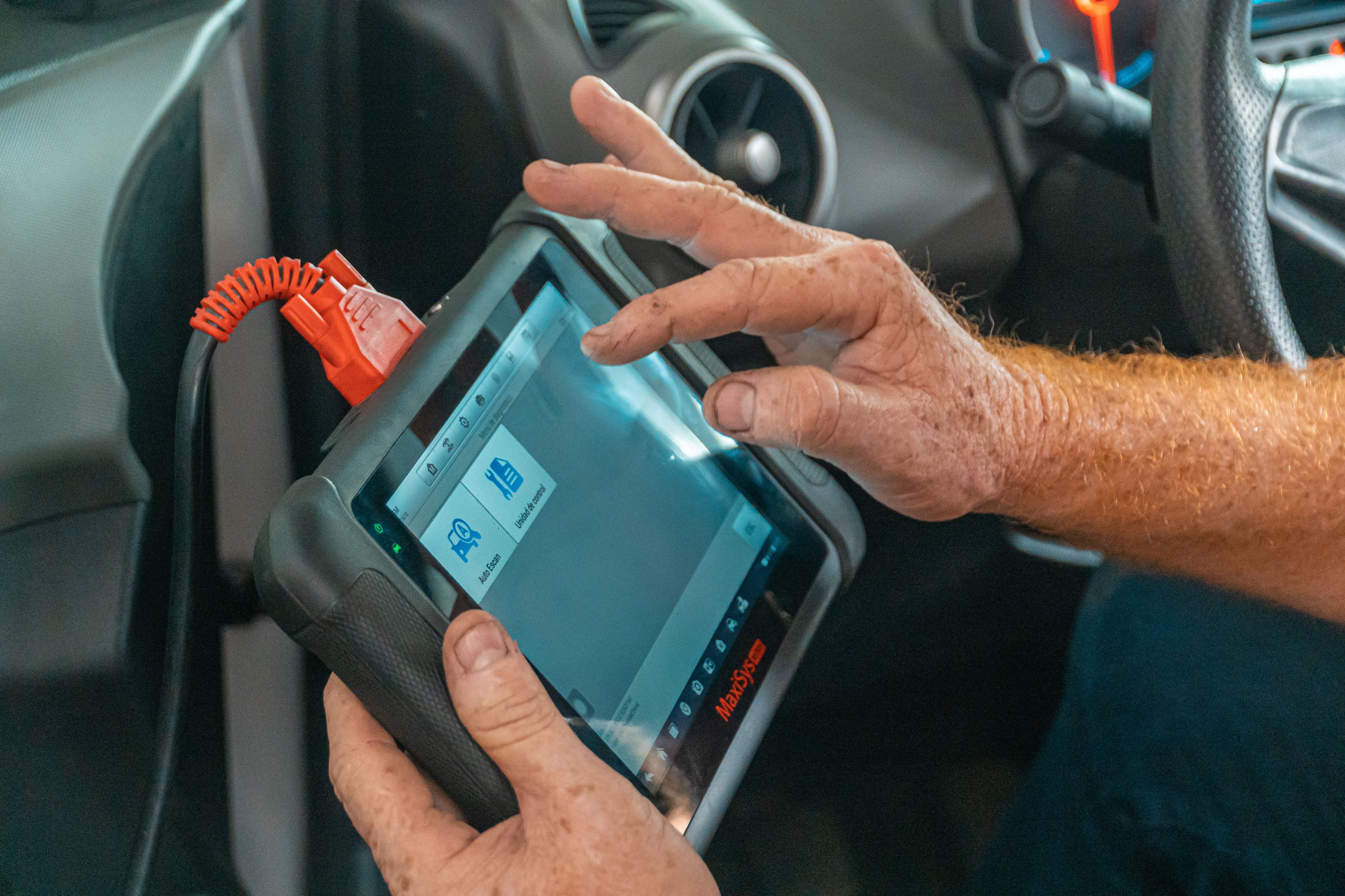 Electronic System Performance Check – SUV & Utility Vehicles